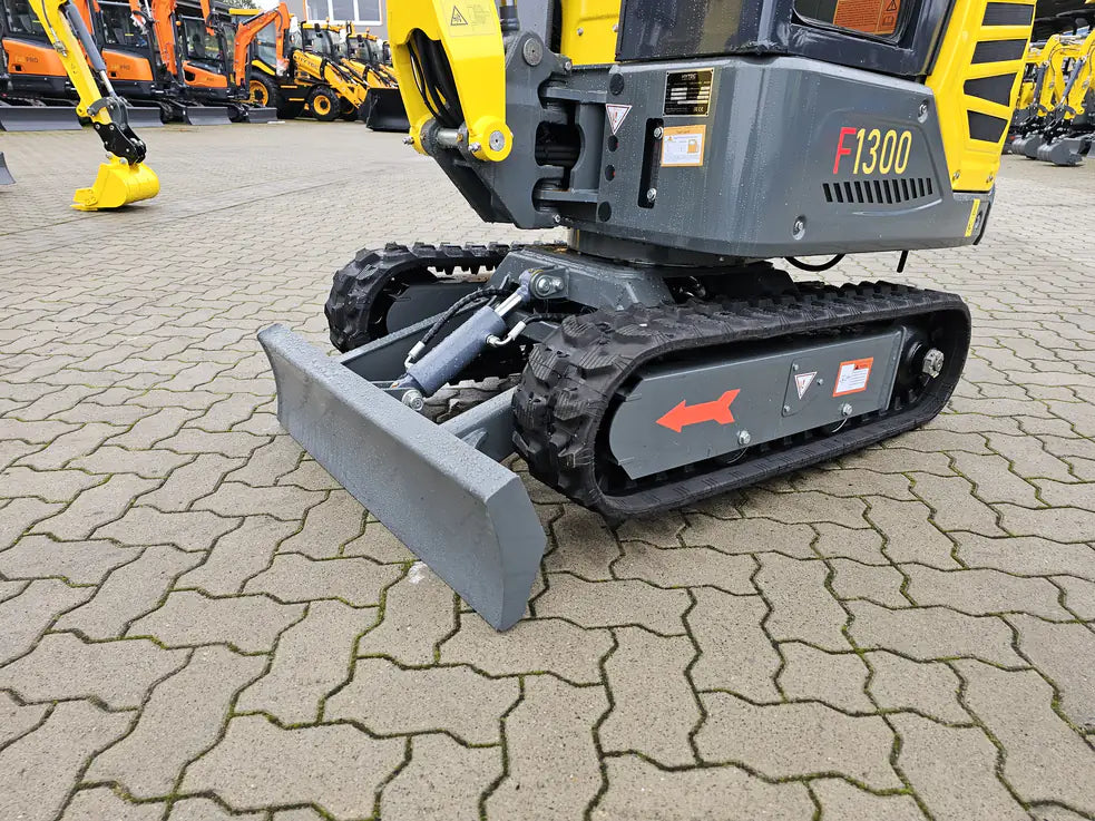 HYTEC F1300 PRO Kabine Minibagger